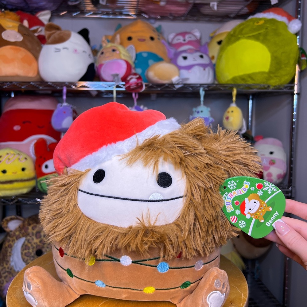 Squishmallows Christmas Benny the Bigfoot 👣